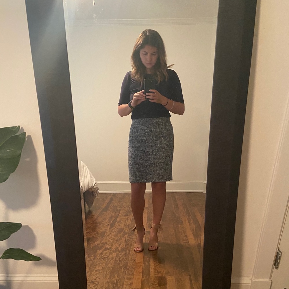 Ann Taylor short sleeve navy top